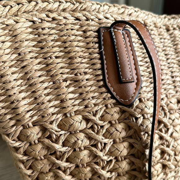 SUMMER IS HERE!🏖️ Straw Tote/shoulder Bag💞 - Picture 7 of 8